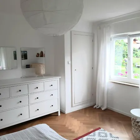 아파트 Neu: Gepflegte Gartenwohnung *